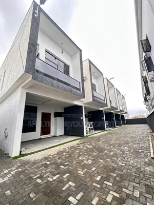 4bdrm Duplex in Ikota for rent