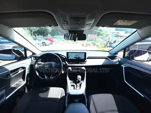 Toyota RAV4 Limited AWD 2023 White
