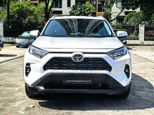 Toyota RAV4 Limited AWD 2023 White