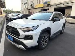 Toyota RAV4 XLE AWD 2023 White