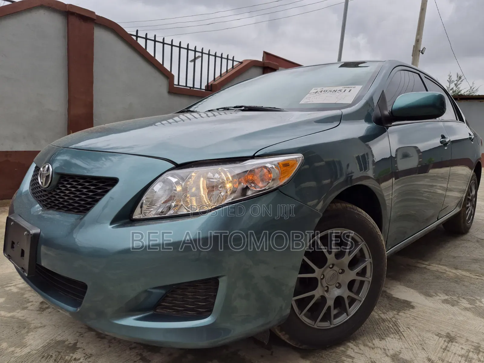 Toyota Corolla 2010 Green