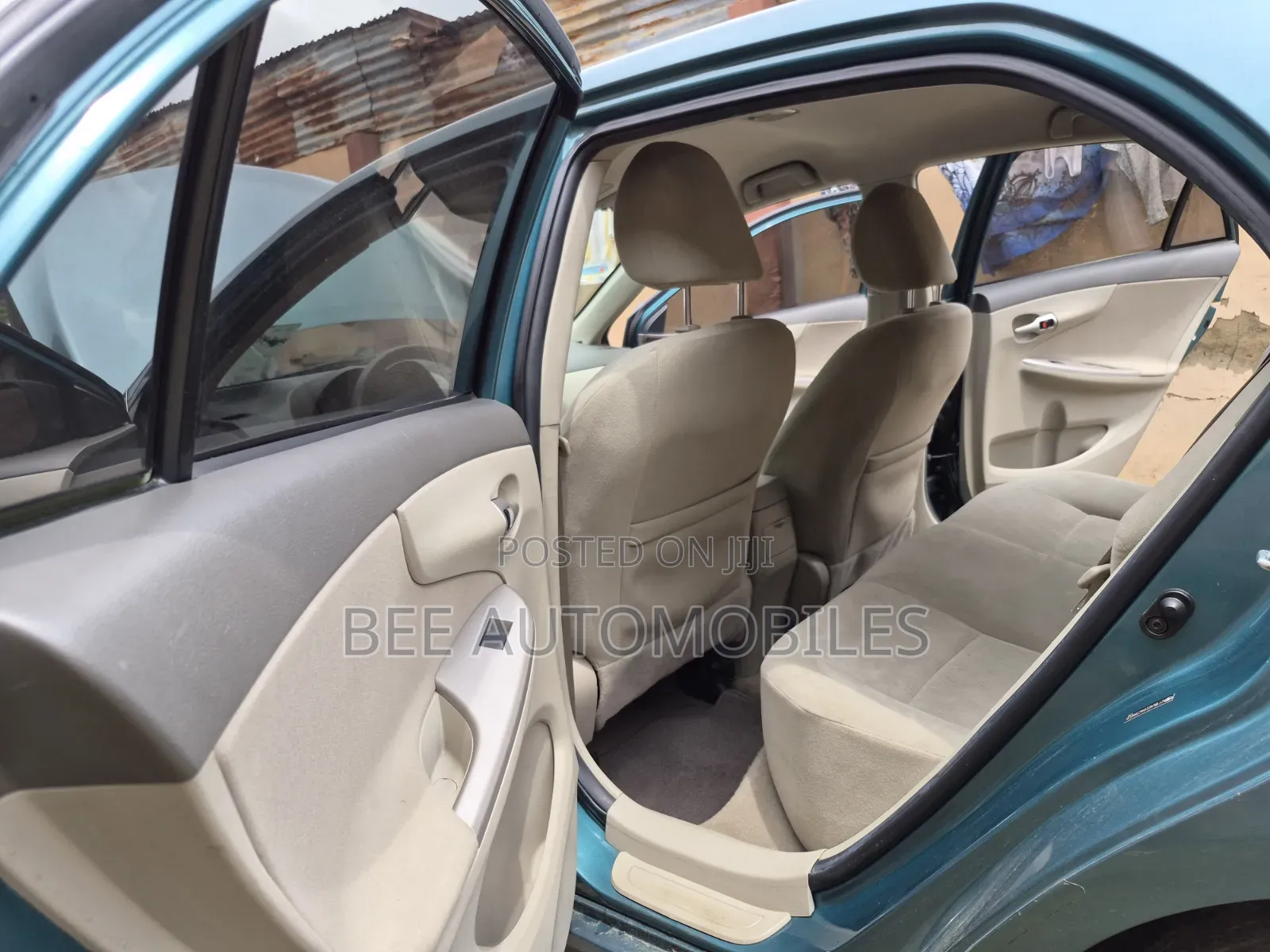 Toyota Corolla 2010 Green
