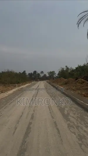 3 Plots of Land at Daywaterman