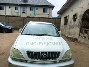 Lexus RX 2002 White