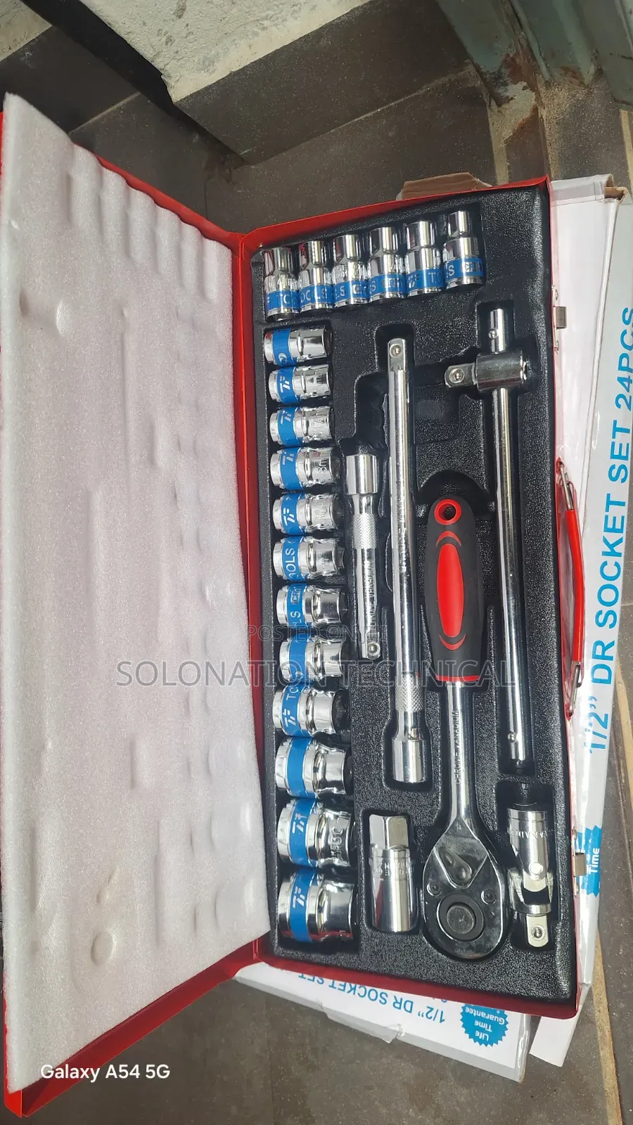 1⁄2 Socket Wrench