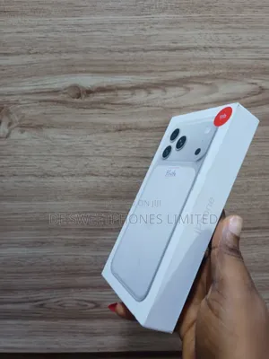 New Apple iPhone 17 Pro Max 1 TB Silver