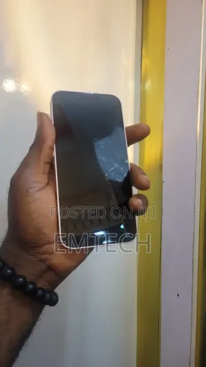 Apple iPhone 13 128 GB White