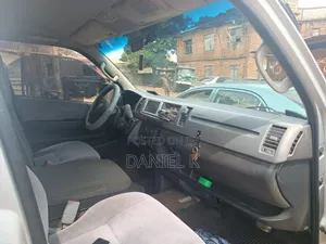 Toyota HiAce 2012 Grey