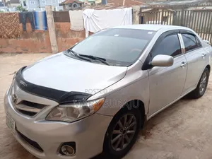 Toyota Corolla 2012 White