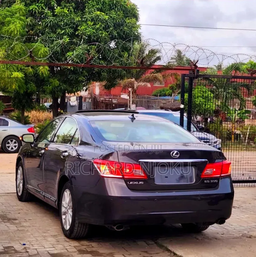 Lexus ES 350 2011 Gray