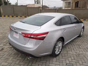 Toyota Avalon XLE Sedar FWD (3.5L 6cyl 6A) 2013 Silver