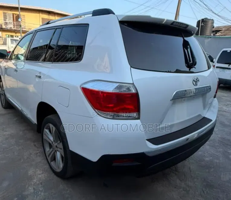 Toyota Highlander 2011 White