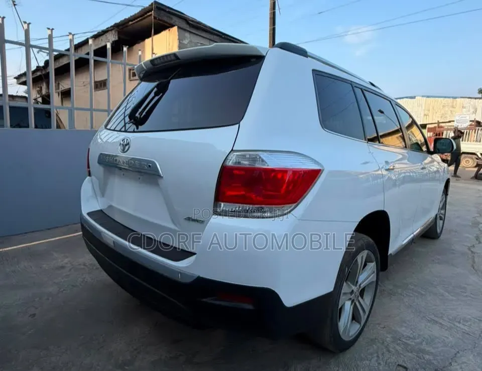 Toyota Highlander 2011 White
