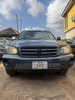 Toyota Highlander 2004 Blue