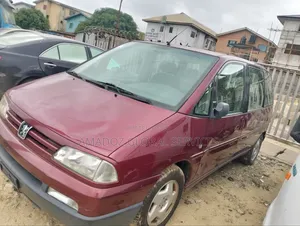 Peugeot 806 2.1 D 1996 Red