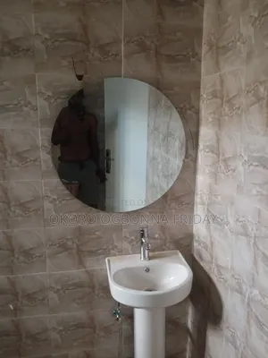 Rounded Mirror