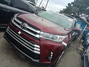 Toyota Highlander 2015 Red