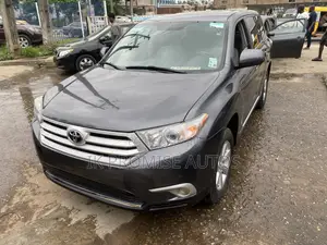 Toyota Highlander 2013 Gray