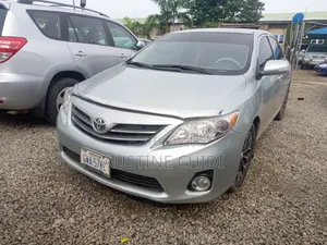 Toyota Corolla L 4dr Sedan (1.8L 4cyl 5M) 2013