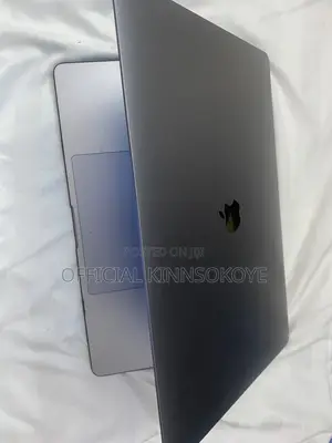 Laptop Apple MacBook Pro 2019 32GB Intel Core i9 SSD 1T