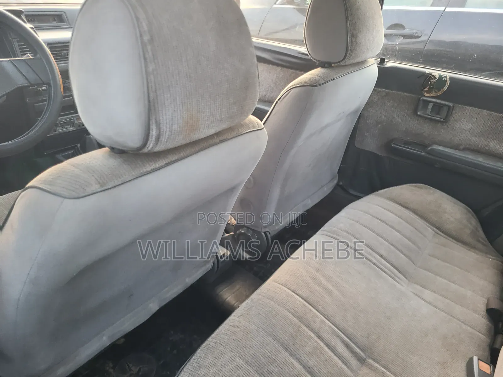 Nissan Sunny 2000 Gray