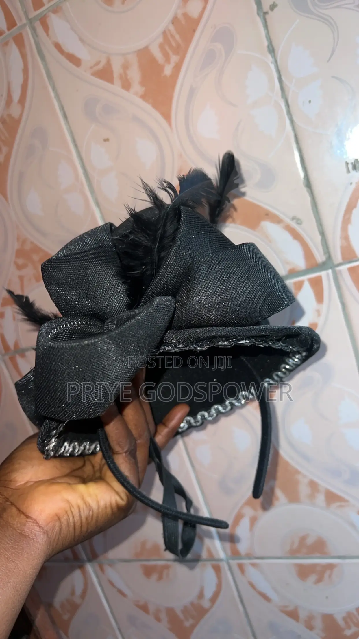 Fascinator