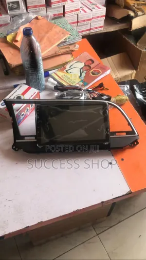 Hyundai Elantra 2015-2019 Navigation System With Reverse Camera