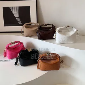 Ladies Fashion Hand Bag