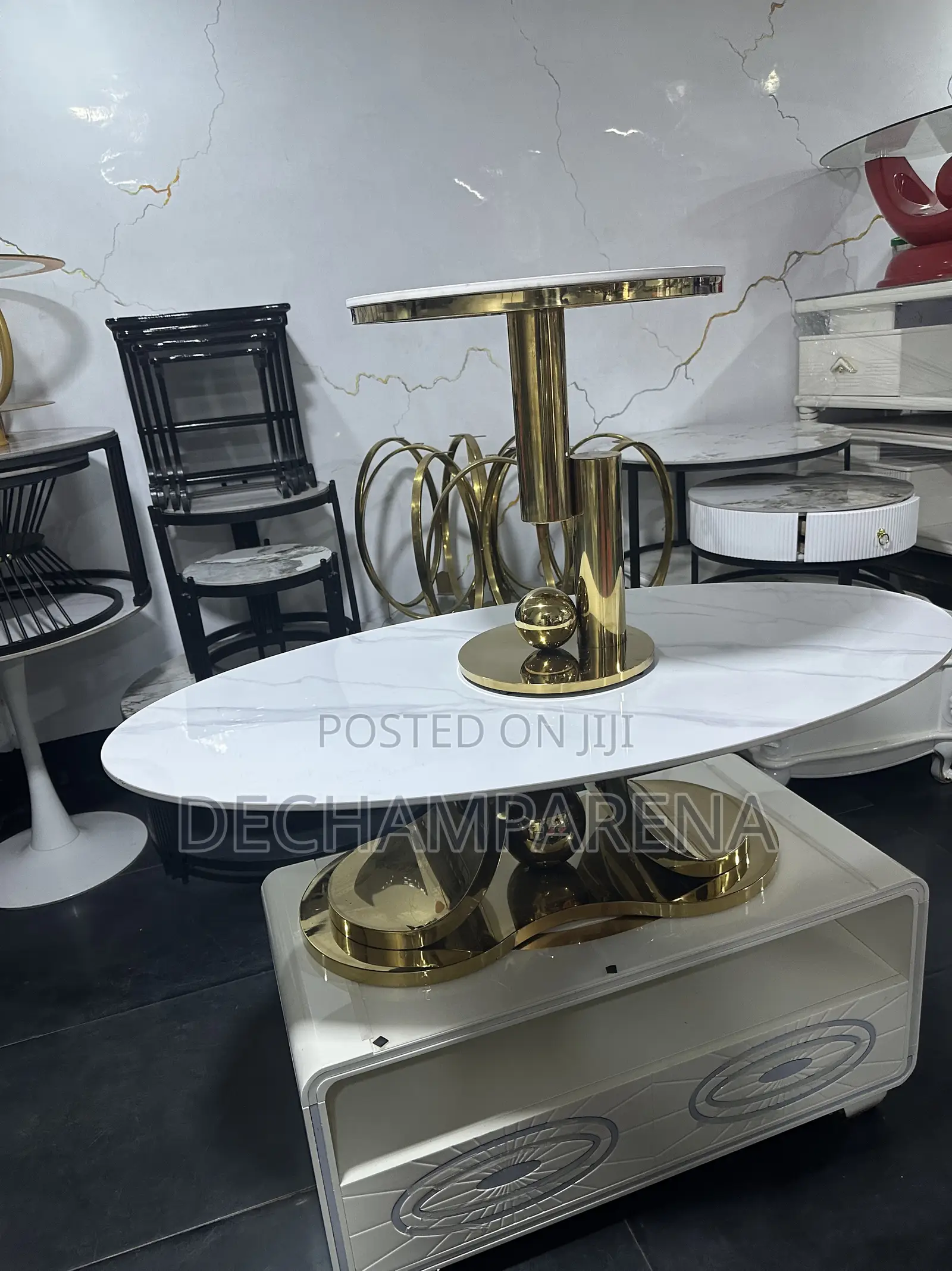1+1 Gold Body Center Table