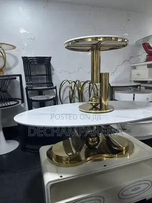 1+1 Gold Body Center Table