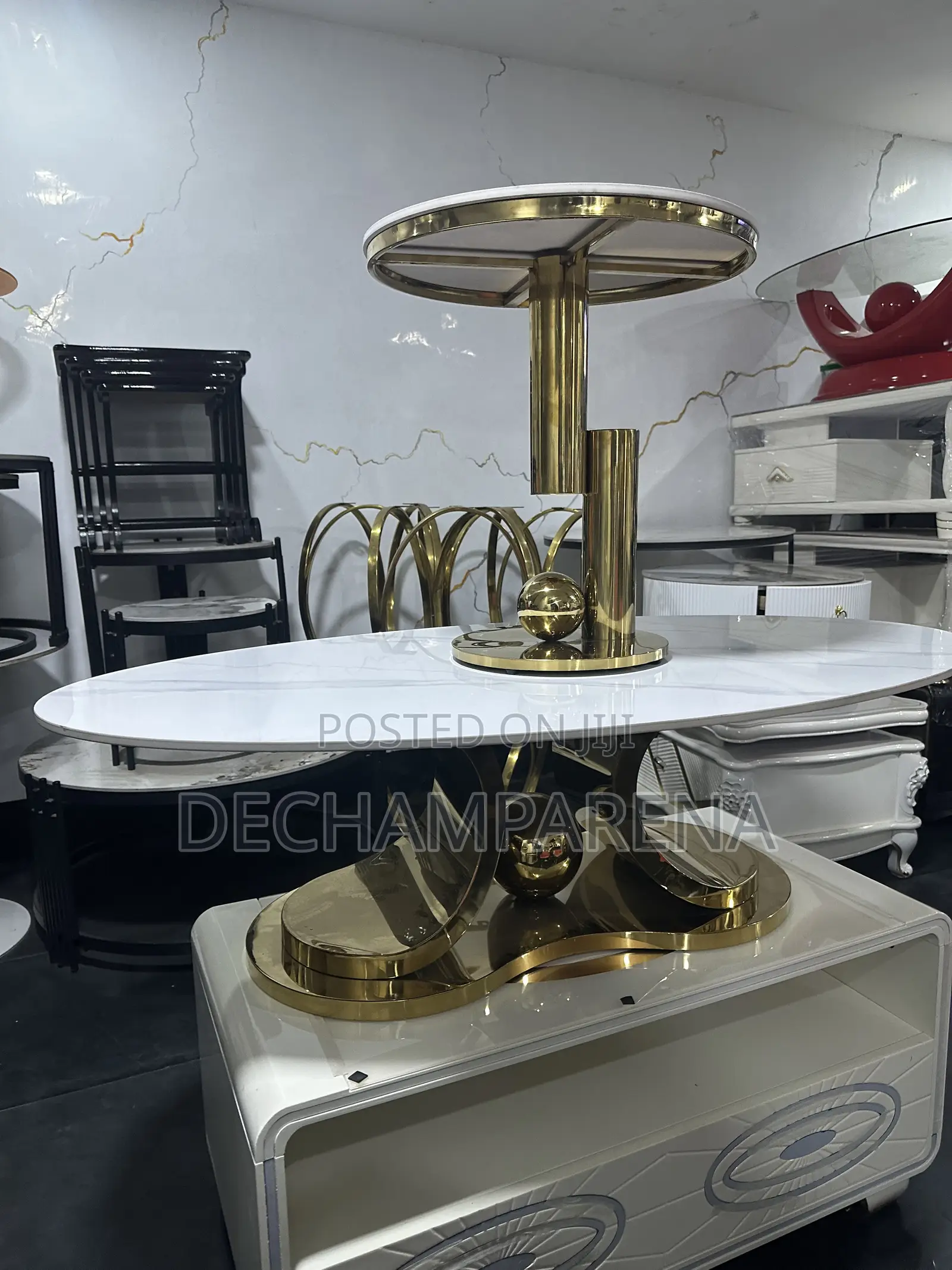1+1 Gold Body Center Table