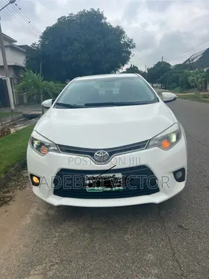 Toyota Corolla 2015 White