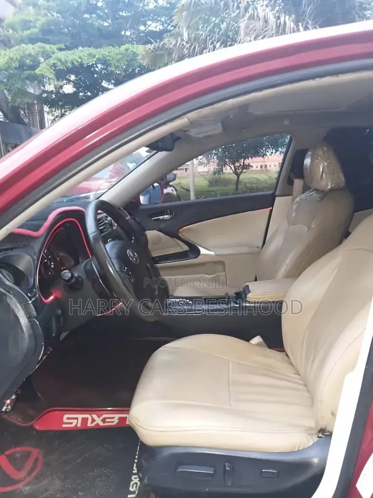 Lexus IS 2008 Burgundy