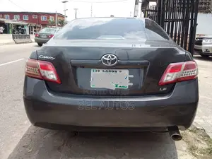 Toyota Camry 2011 Gray