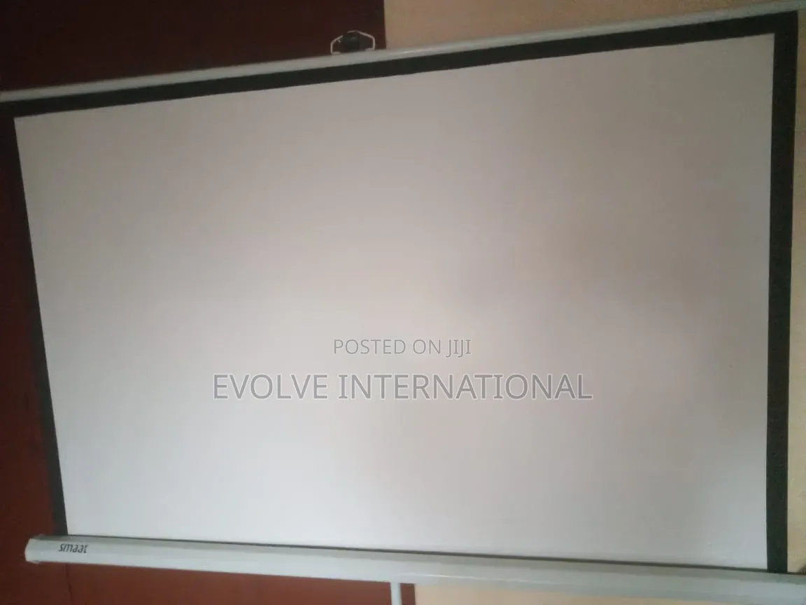 Hire Modern Projector and Screen