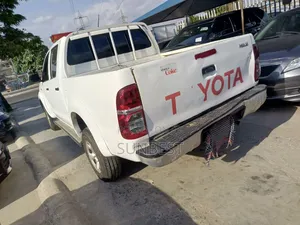 Toyota Hilux 2.0 VVT-i SRX 2012 White