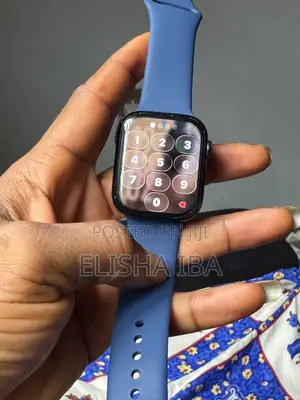 Apple Watch Series 8.