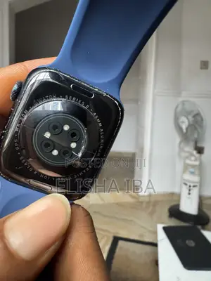 Apple Watch Series 8.