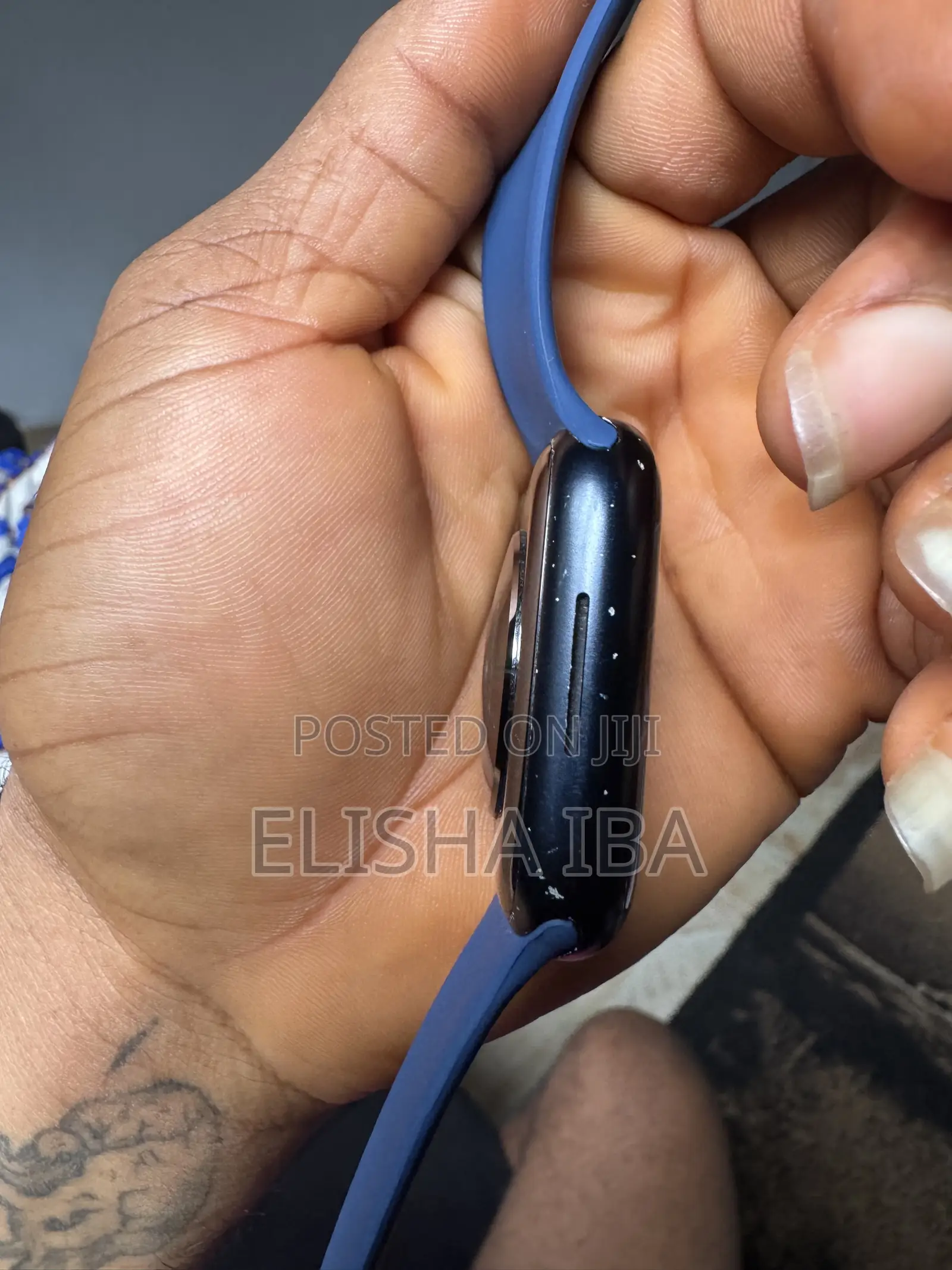 Apple Watch Series 8.