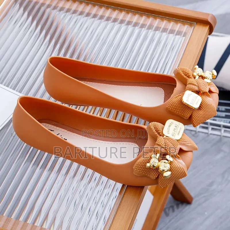 Rubber Shoe