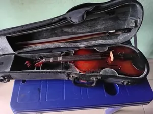 Universal Violin