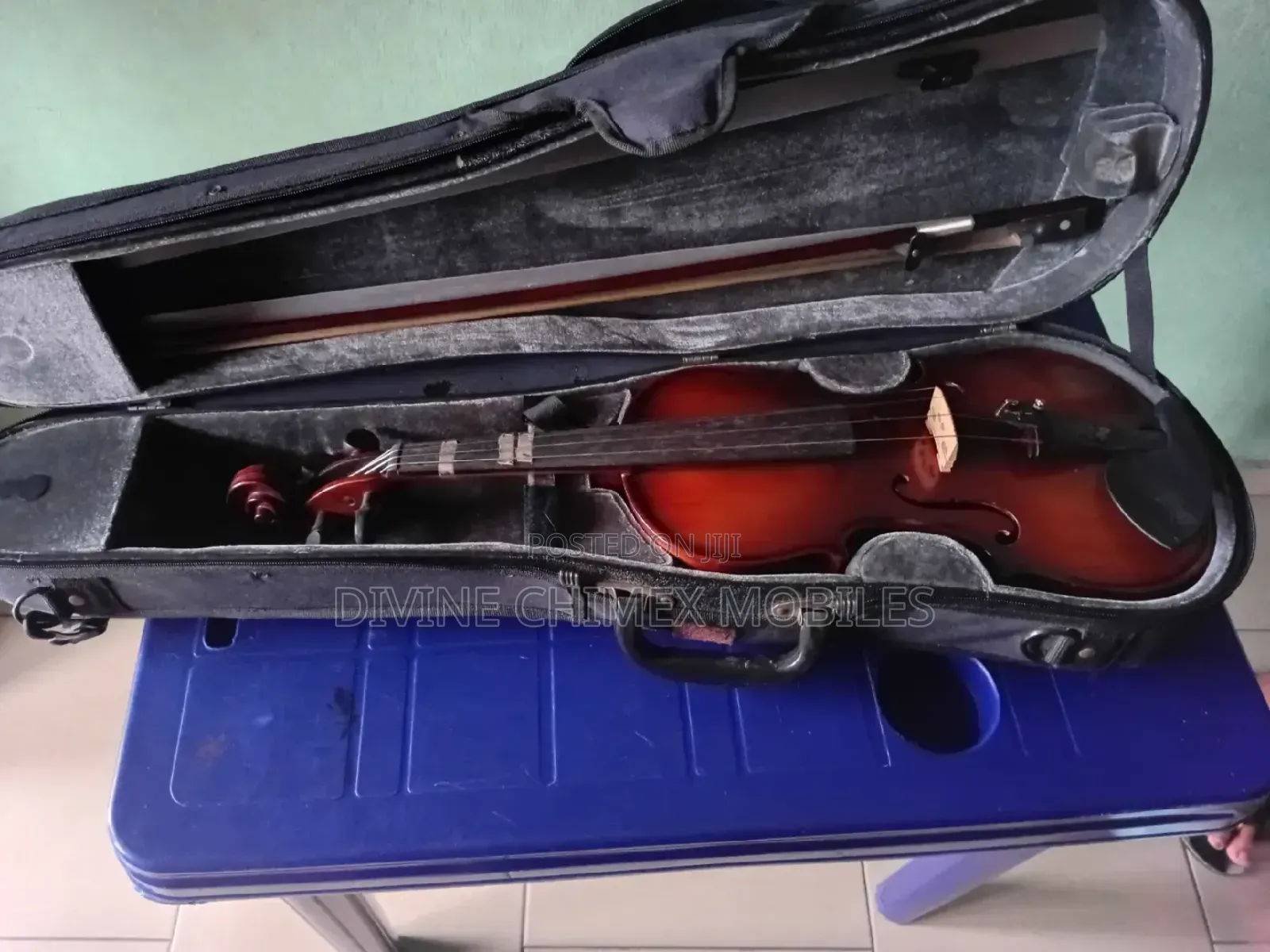 Universal Violin