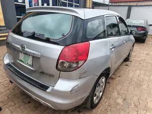 Toyota Matrix 2004 Silver