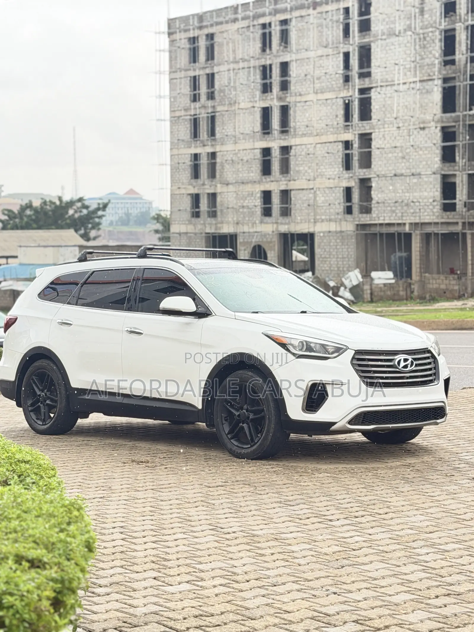 Hyundai Santa Fe 2017 White