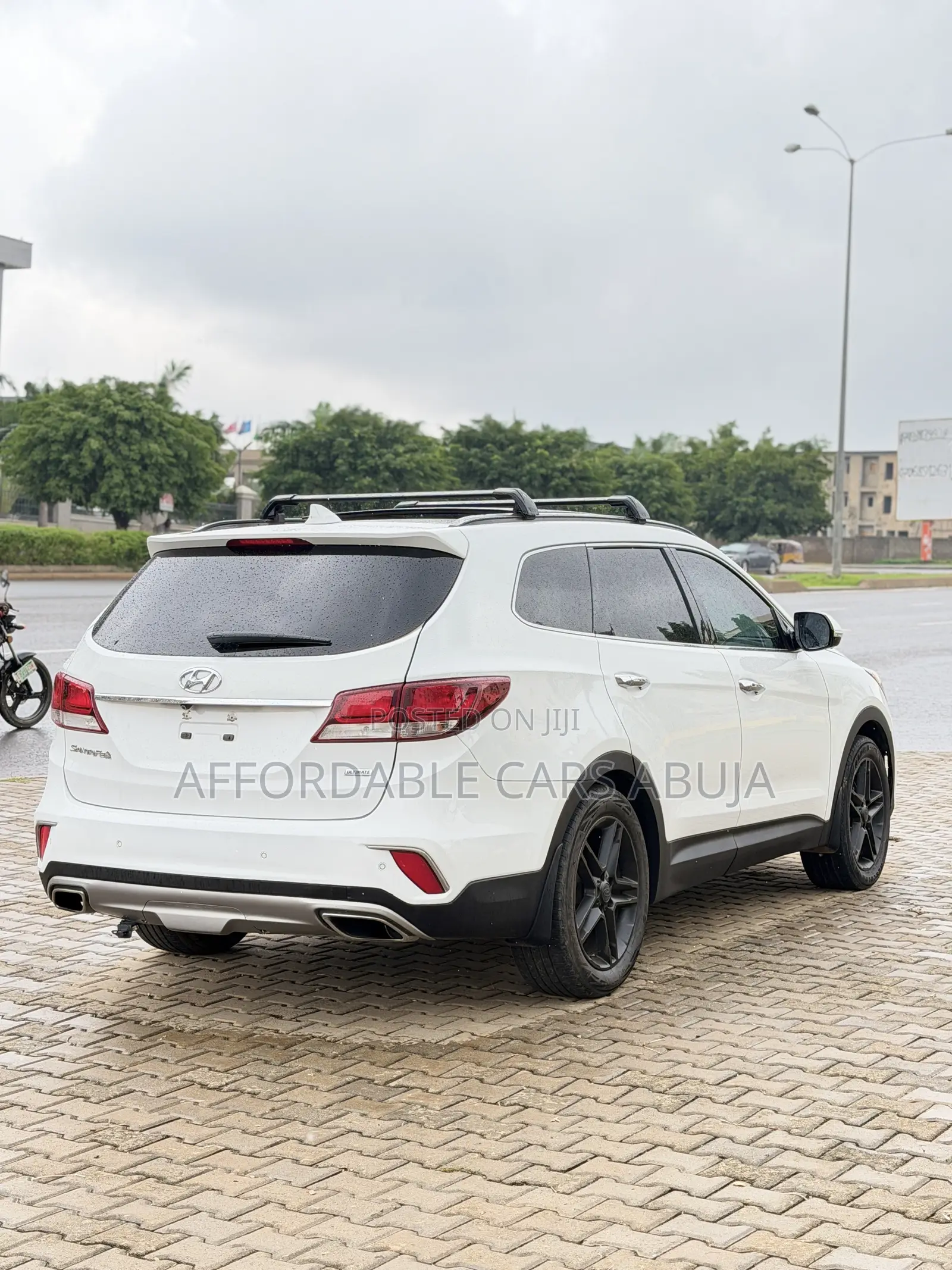 Hyundai Santa Fe 2017 White