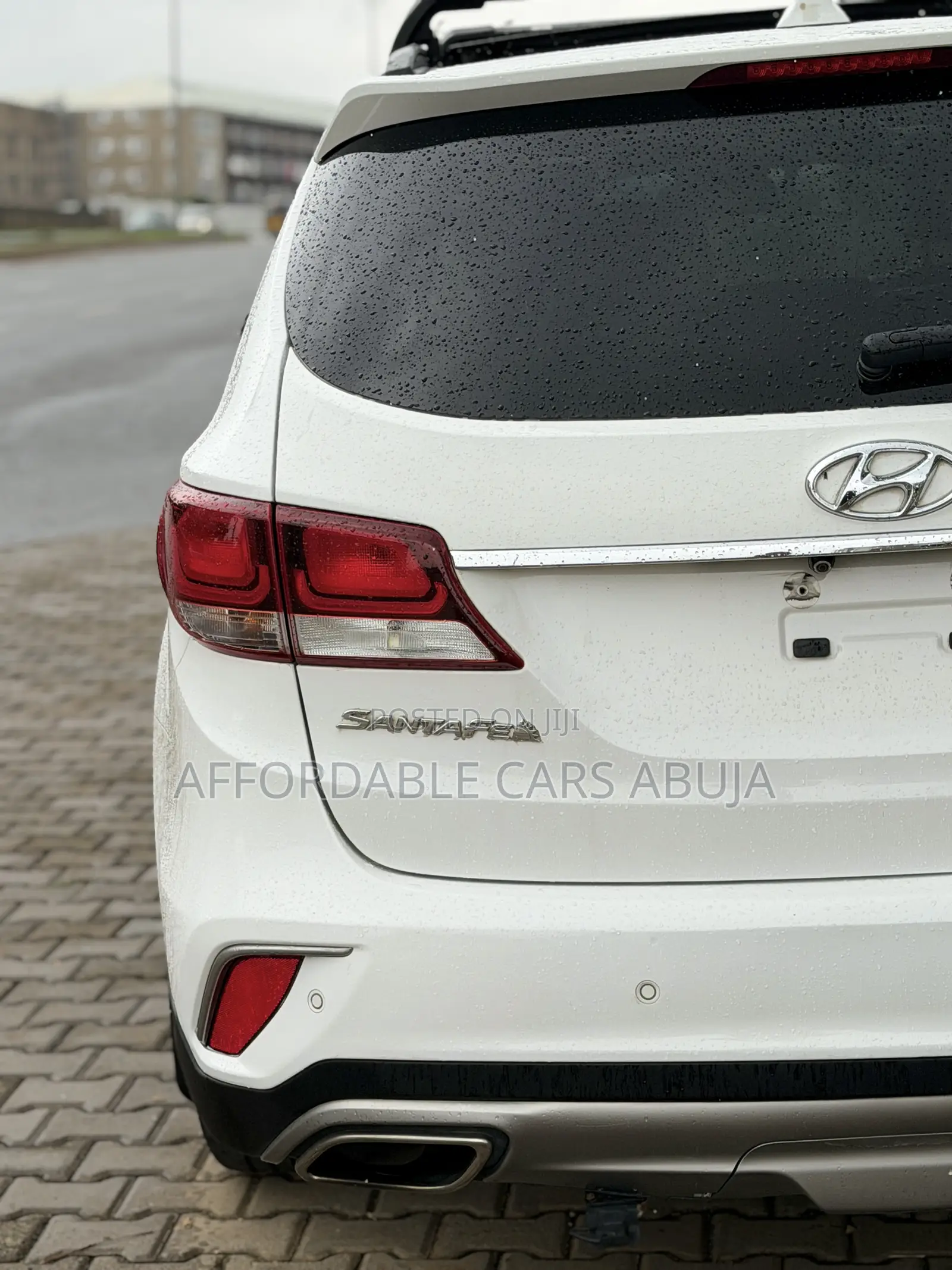 Hyundai Santa Fe 2017 White