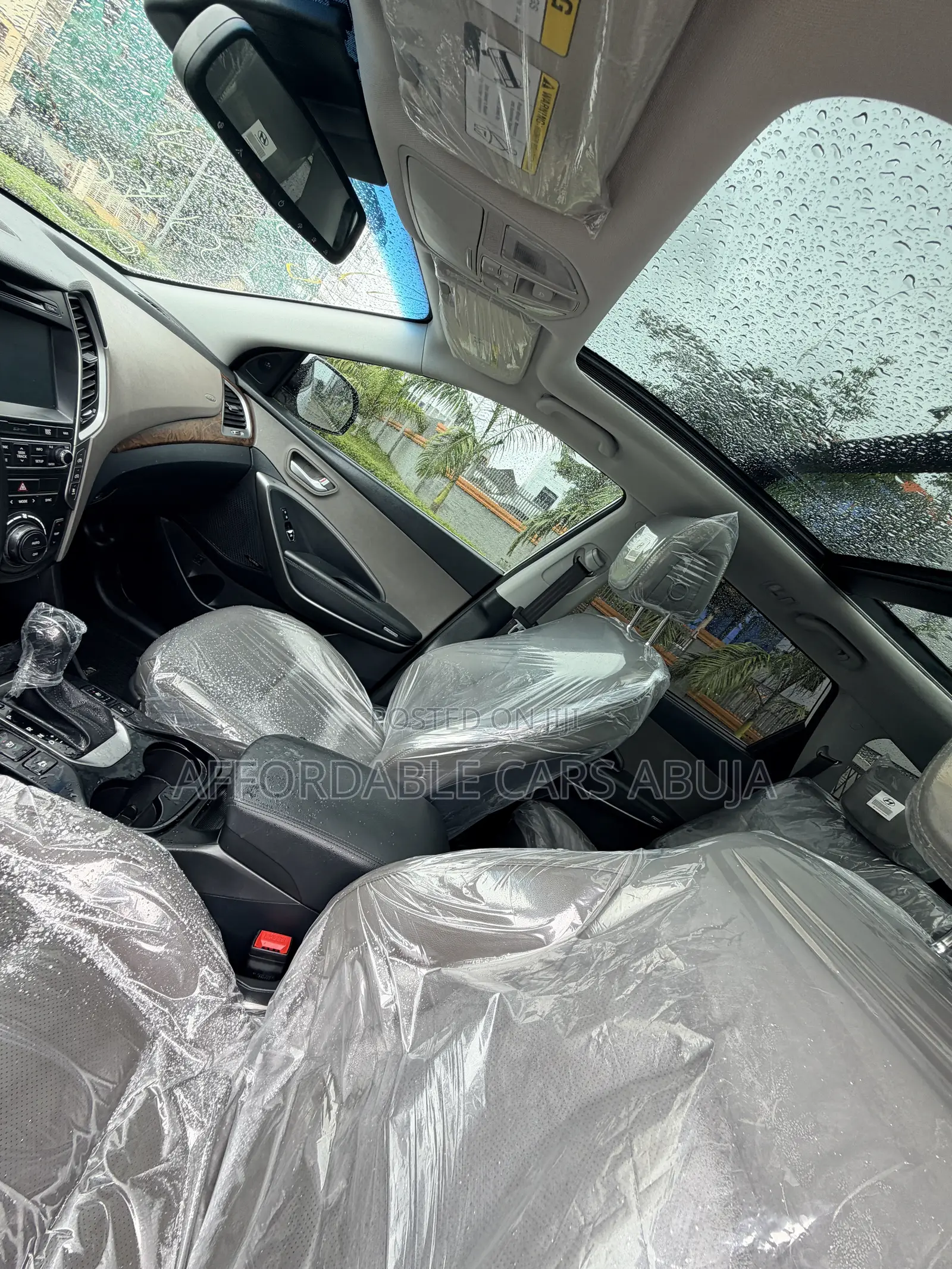 Hyundai Santa Fe 2017 White