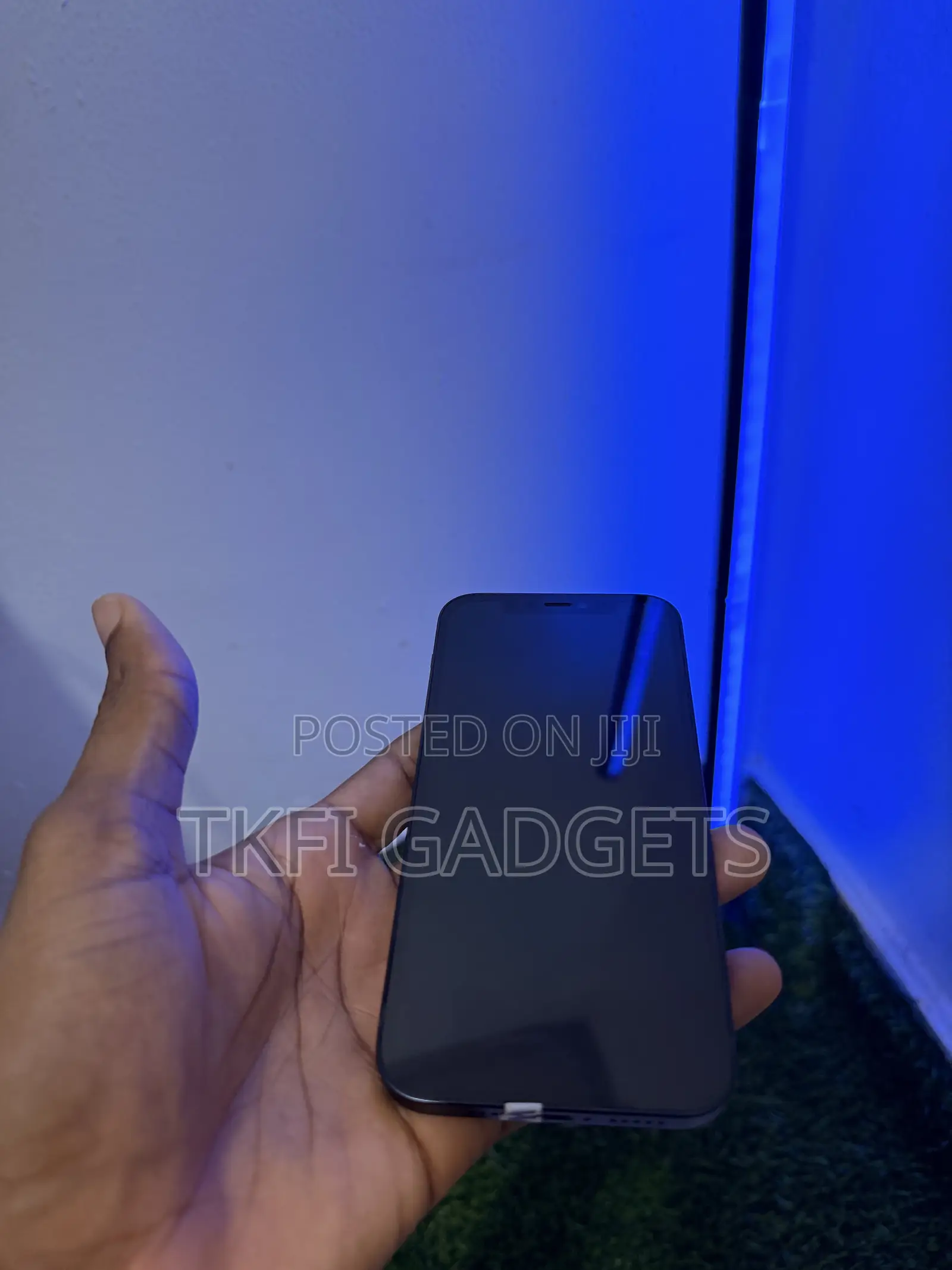 New Apple iPhone 12 128 GB Black