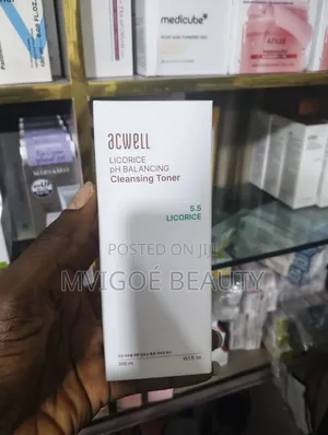 Acewell Licorice pH Balancing Cleansing Toner