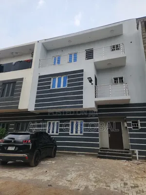 4bdrm Townhouse / Terrace in Katampe (Main) for rent